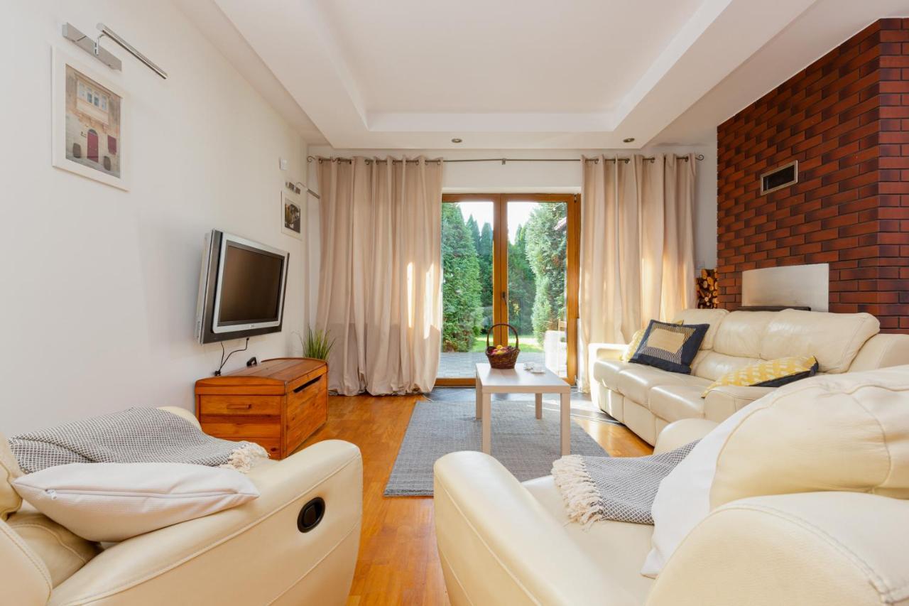 Holiday House Cinema Experience Warsaw Michalowice By Renters Villa Exterior photo